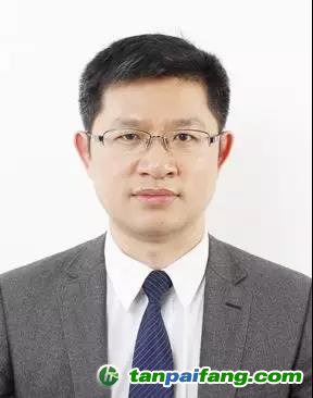 葛興安，深圳排放權(quán)交易所總裁、深圳經(jīng)濟(jì)特區(qū)金融學(xué)會(huì)綠色金融專業(yè)委員會(huì)秘書(shū)長(zhǎng)、聯(lián)合國(guó)開(kāi)發(fā)計(jì)劃署可持續(xù)發(fā)展金融顧問(wèn)委員會(huì)委員