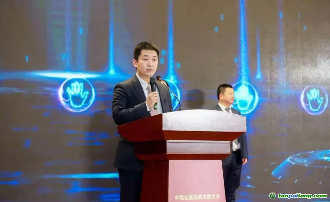 宣言主要從牢固樹立綠色低碳發(fā)展理念、加大支持綠色低碳技術(shù)展示應用、完善綠色低碳會展標準體系、打造綠色低碳會展產(chǎn)業(yè)鏈、充分發(fā)揮綠色低碳會展示范引領(lǐng)作用五個方面發(fā)出倡議，共踐行業(yè)綠色發(fā)展之路。