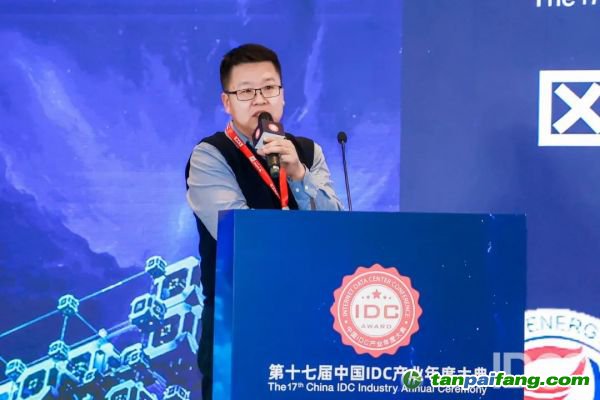 泛華建設(shè)集團有限公司區(qū)域能源發(fā)展中心總經(jīng)理、中國建筑節(jié)能協(xié)會區(qū)域能源專業(yè)委員會秘書長白首躍